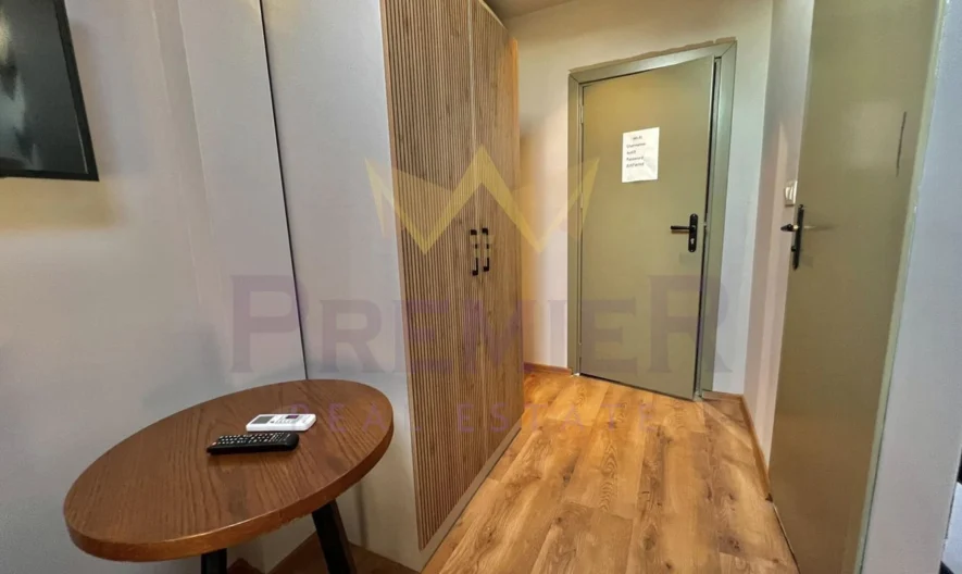 ЕДНОСТАЕН АПАРТАМЕНТ, ИДЕАЛЕН ЦЕНТЪР - - снимка 4 - Имоти Премиер