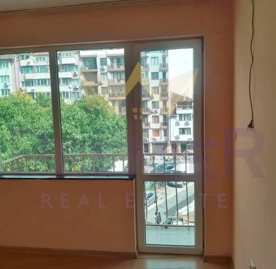 ЕДНОСТАЕН АПАРТАМЕНТ, КОЛХОЗЕН ПАЗАР -  - снимка 2 - Имоти Премиер