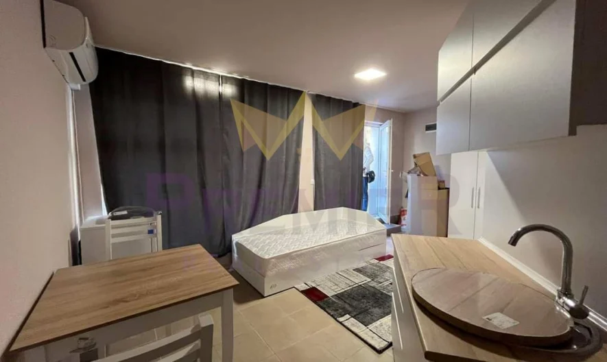 ЕДНОСТАЕН АПАРТАМЕНТ, КОЛХОЗЕН ПАЗАР -  - снимка 2 - Имоти Премиер