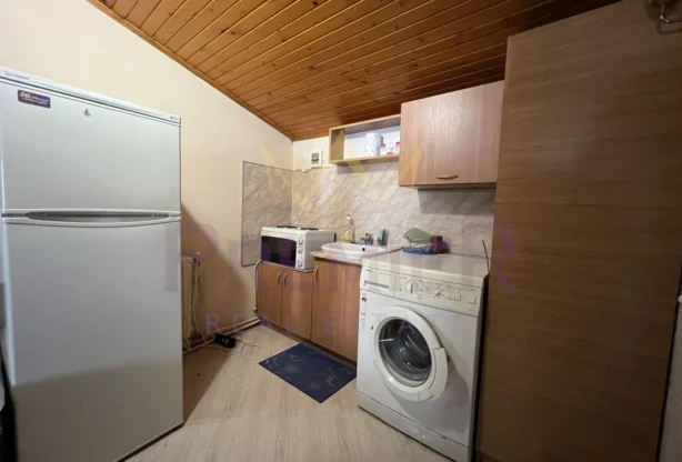 Агенция за недвижими имоти - Имоти Премиер - имот - 1228294, Цена: 300 EUR