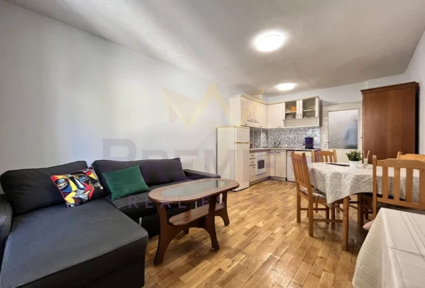 Агенция за недвижими имоти - Имоти Премиер - имот - 1230813, Цена: 350 EUR
