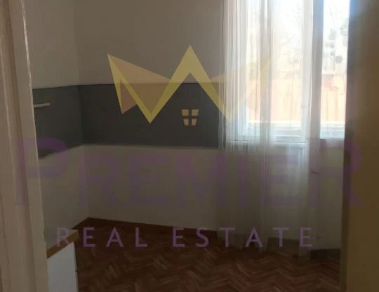 Агенция за недвижими имоти - Имоти Премиер - имот - 732009, Цена: 95000 EUR