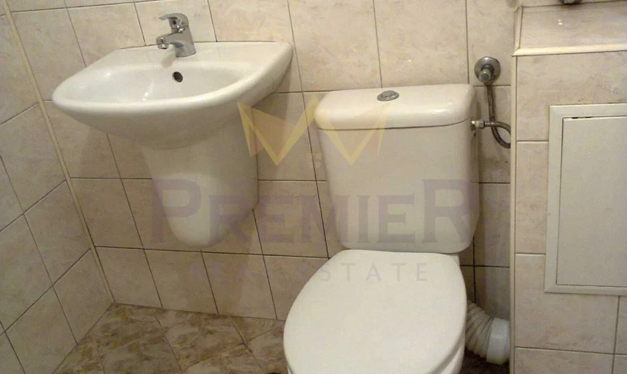 ЕДНОСТАЕН БАЗАР ЛЕВСКИ - - снимка 4 - Имоти Премиер