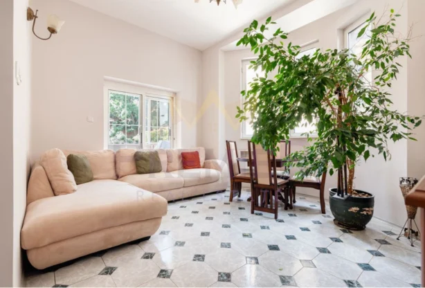 Агенция за недвижими имоти - Имоти Премиер - имот - 1160957, Цена: 519990 EUR