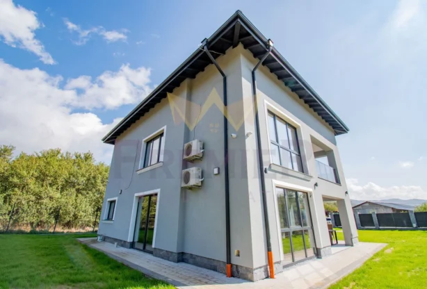 Immobilienagentur - Imoti Premier - imot - 1076880, Preis: 650000 EUR