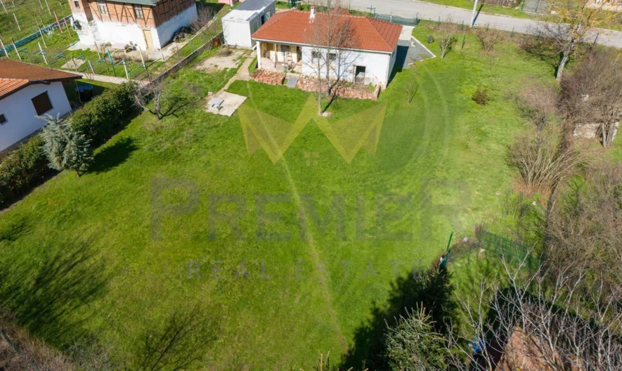 Ексклузивно – 3 дка имот с две къщи до река, в сърцето на Странджа -  - снимка 9 - Имоти Премиер