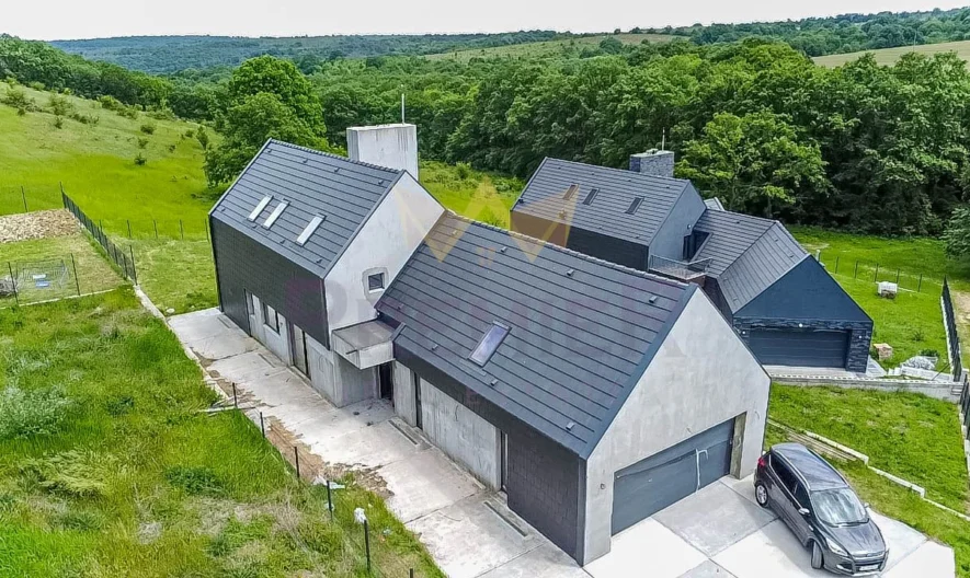 ЕКСКЛУЗИВНО ТОП КЪЩА с. ЗВЕЗДИЦА -  - снимка 12 - Имоти Премиер