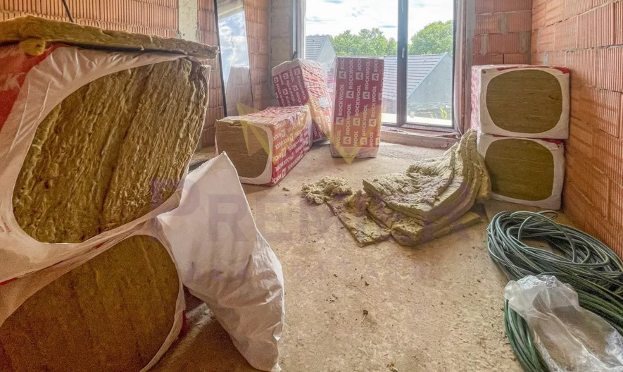 ЕКСКЛУЗИВНО ТОП КЪЩА с. ЗВЕЗДИЦА -  - снимка 18 - Имоти Премиер