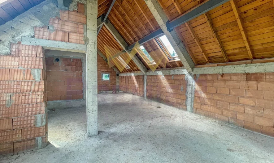 ЕКСКЛУЗИВНО ТОП КЪЩА с. ЗВЕЗДИЦА -  - снимка 22 - Имоти Премиер