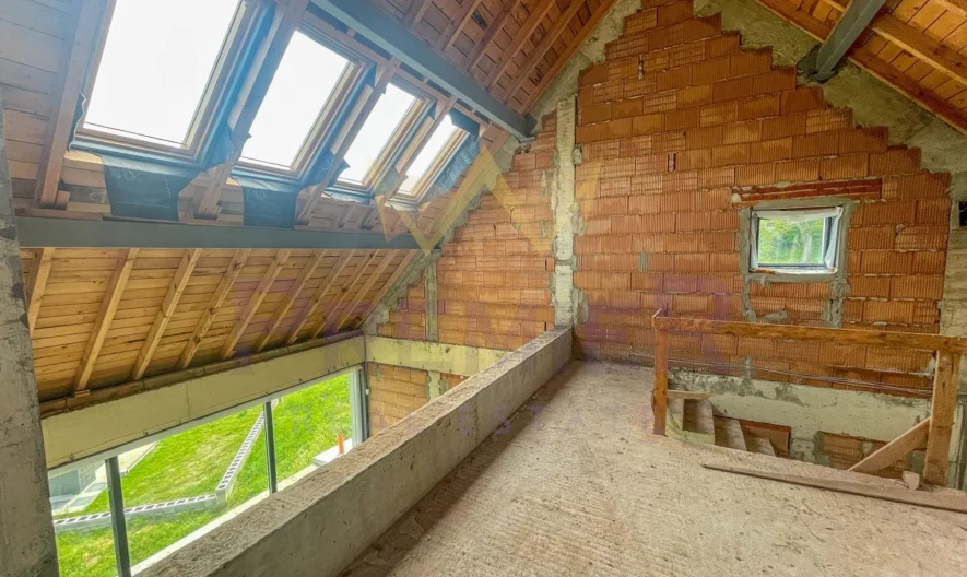 ЕКСКЛУЗИВНО ТОП КЪЩА с. ЗВЕЗДИЦА -  - снимка 24 - Имоти Премиер