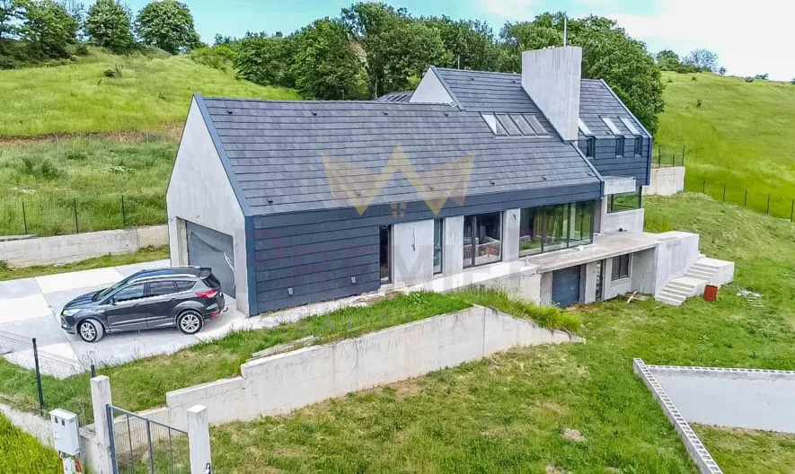 ЕКСКЛУЗИВНО ТОП КЪЩА с. ЗВЕЗДИЦА -  - снимка 3 - Имоти Премиер