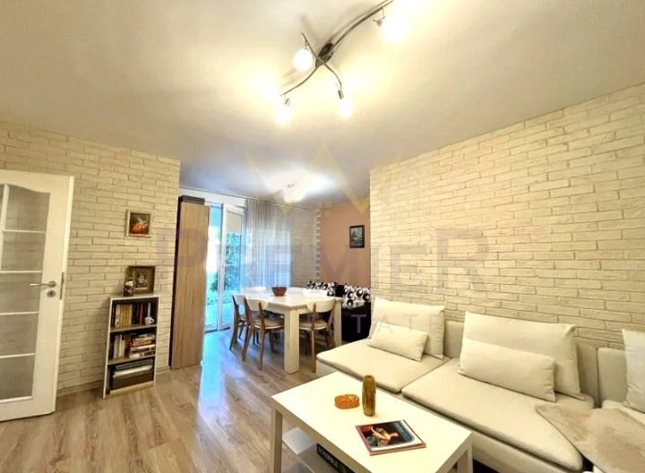 Elegant 2-room apartment with an exceptional location in the Boyana district -  - snimka 3 - Imoti Premier