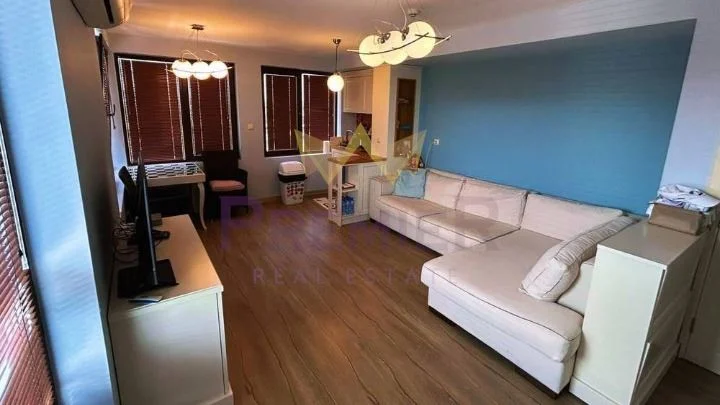 Елегантен и напълно обзаведен апартамент – к.к.Слънчев бряг -  - снимка 1 - Имоти Премиер