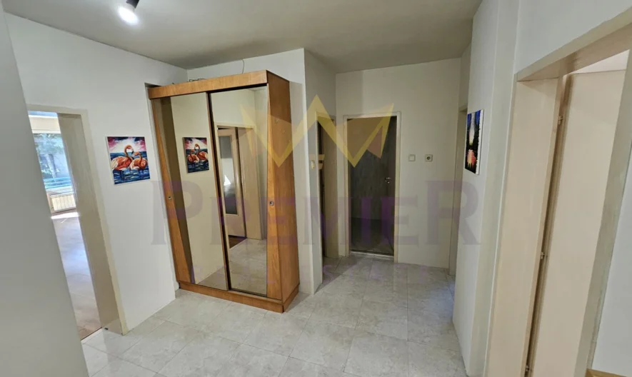 Елегантен тристаен апартамент в кв.Оборище -  - снимка 12 - Имоти Премиер