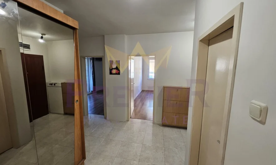 Елегантен тристаен апартамент в кв.Оборище -  - снимка 12 - Имоти Премиер