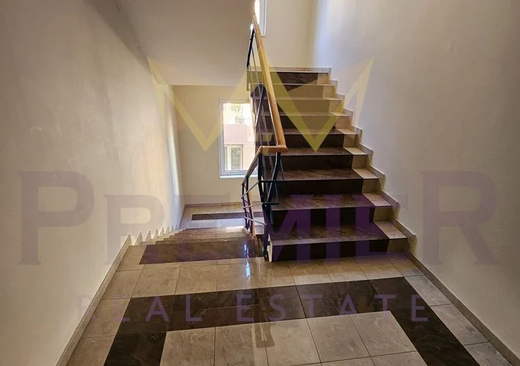 Елегантен тристаен апартамент в кв.Оборище -  - снимка 13 - Имоти Премиер