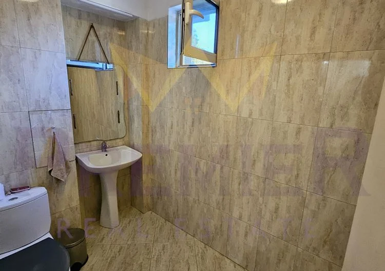 Елегантен тристаен апартамент в кв.Оборище -  - снимка 20 - Имоти Премиер