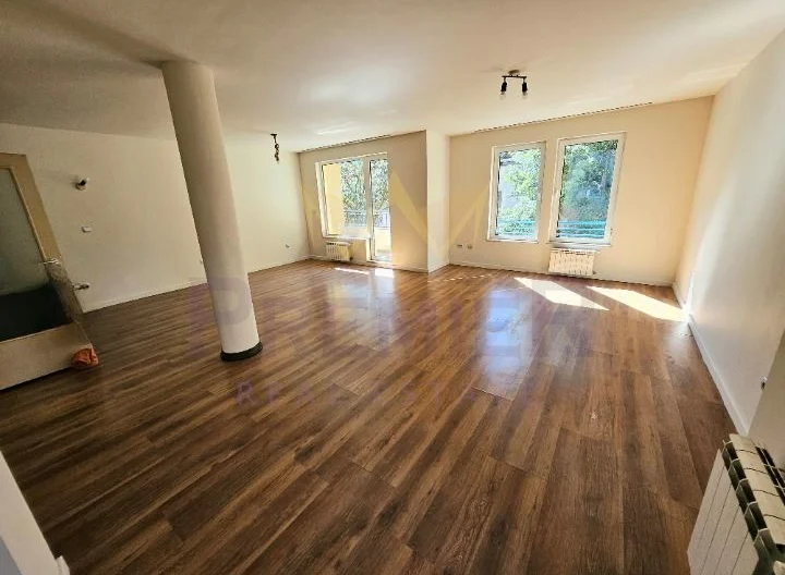 Елегантен тристаен апартамент в кв.Оборище -  - снимка 4 - Имоти Премиер