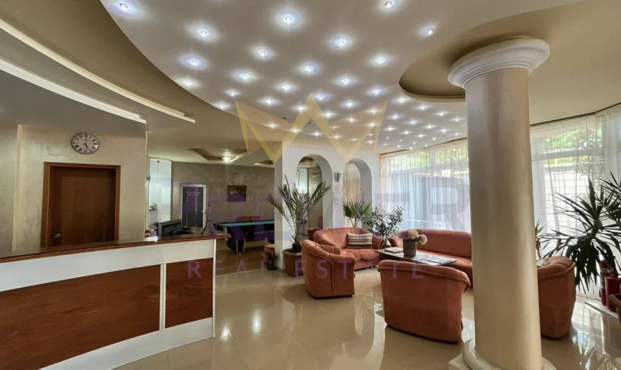 ESTABLISHED HOTEL IN THE TOWN OF BALCHIK! -  - snimka 1 - Imoti Premier