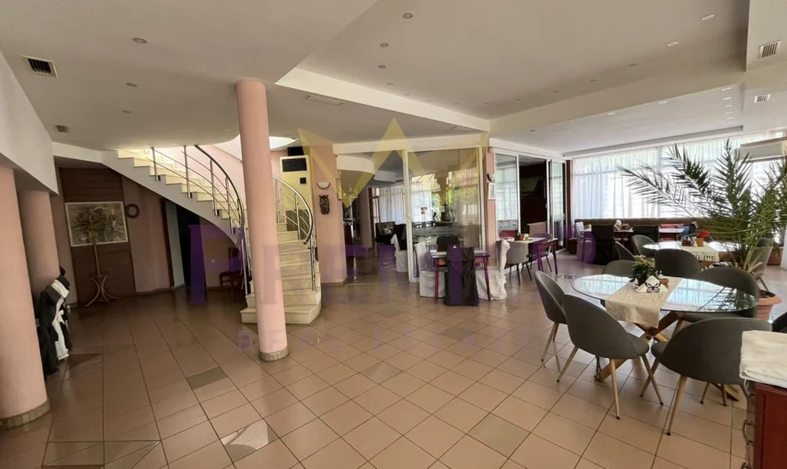ESTABLISHED HOTEL IN THE TOWN OF BALCHIK! -  - snimka 18 - Imoti Premier