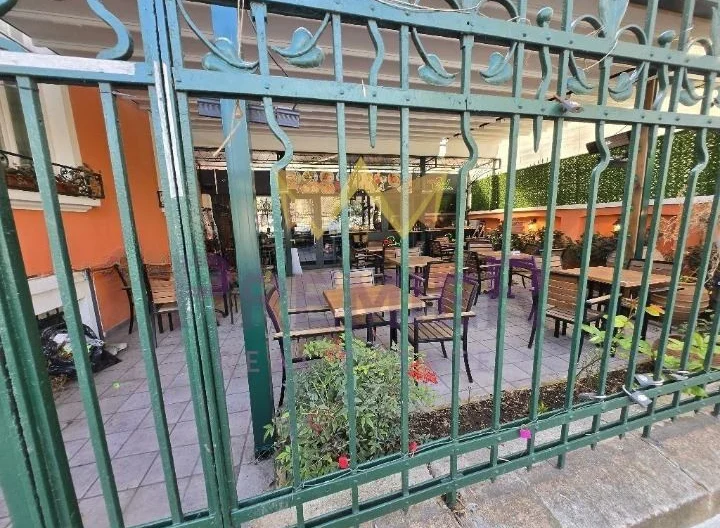 Etage eines Hauses im idealen Zentrum, Viertel Obshtinata -  - snimka 2 - Imoti Premier