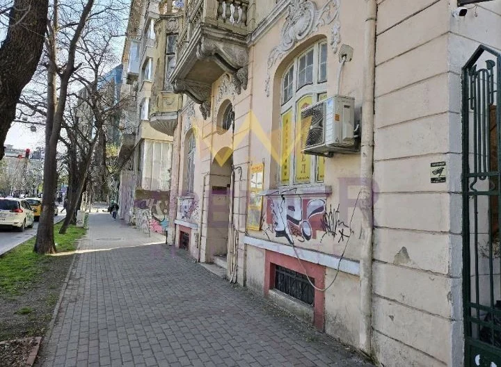 Etage eines Hauses im idealen Zentrum, Viertel Obshtinata -  - snimka 8 - Imoti Premier