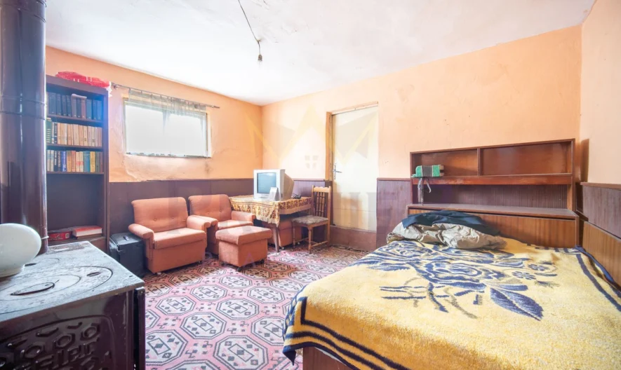 Етаж от Къща -  - снимка 17 - Имоти Премиер