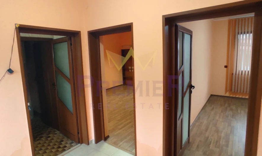 ЕТАЖ ОТ КЪЩА 60 КВ.М. В ЦЕНТЪРА НА ПОМОРИЕ -  - снимка 10 - Имоти Премиер