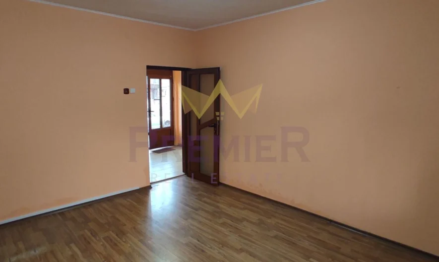 ЕТАЖ ОТ КЪЩА 60 КВ.М. В ЦЕНТЪРА НА ПОМОРИЕ -  - снимка 8 - Имоти Премиер