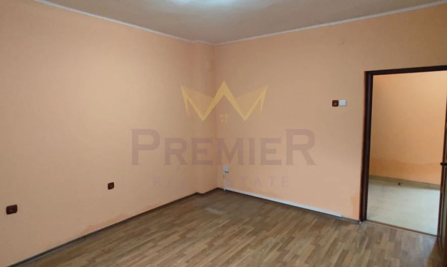 ЕТАЖ ОТ КЪЩА 60 КВ.М. В ЦЕНТЪРА НА ПОМОРИЕ -  - снимка 9 - Имоти Премиер