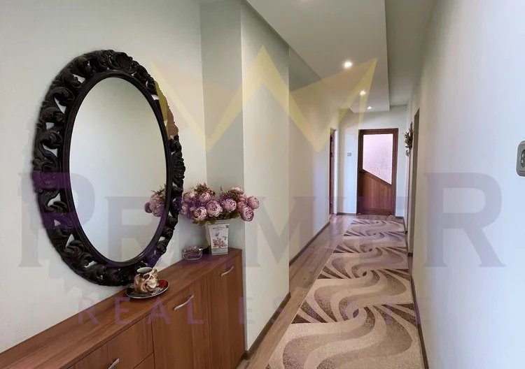 Етаж от къща Галата -  - снимка 1 - Имоти Премиер