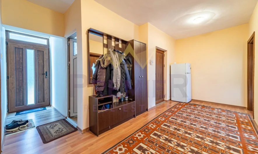 Етаж от къща гр. Белослав -  - снимка 2 - Имоти Премиер