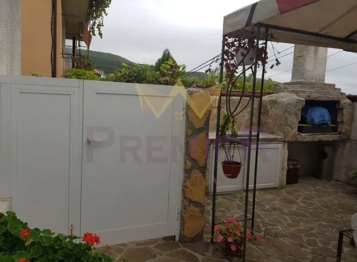 Агенция за недвижими имоти - Имоти Премиер - имот - 1096690, Цена: 200000 EUR