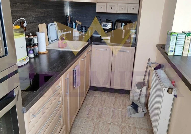 Етаж от къща гр.Белослав -  - снимка 1 - Имоти Премиер