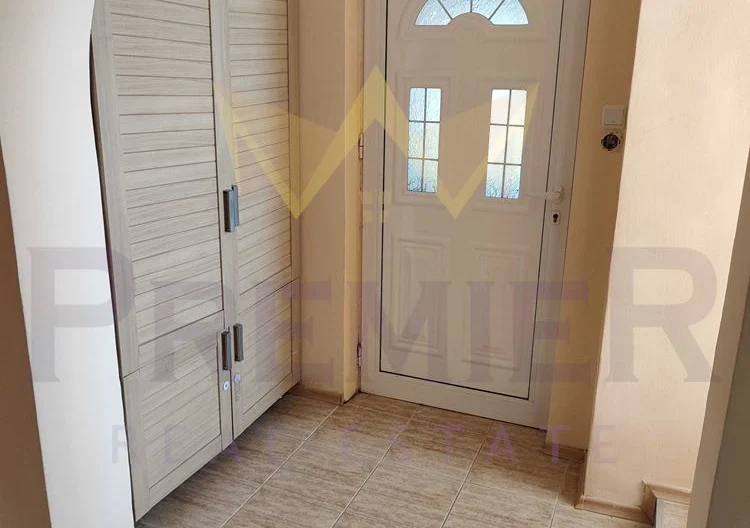 Етаж от къща гр.Белослав -  - снимка 23 - Имоти Премиер