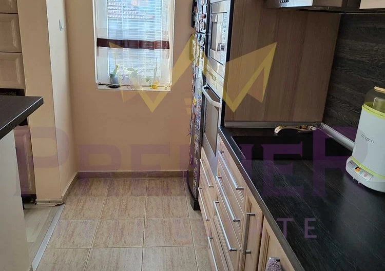 Етаж от къща гр.Белослав -  - снимка 6 - Имоти Премиер