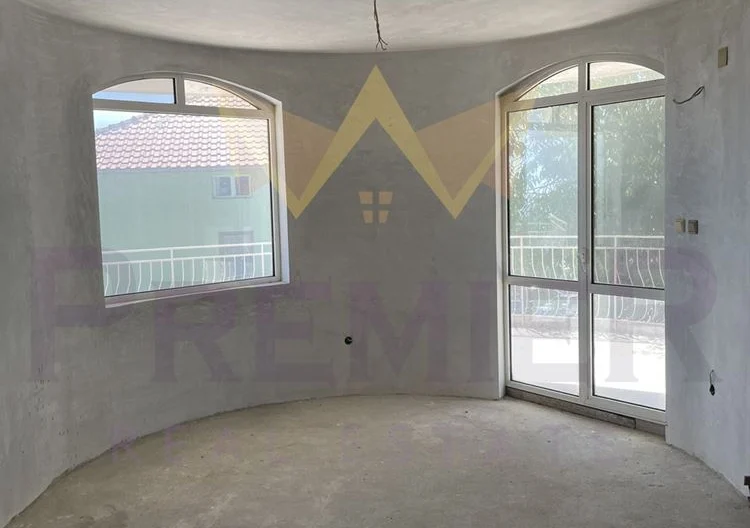 Етаж от къща на метри от плажа в Галата - - снимка 4 - Имоти Премиер