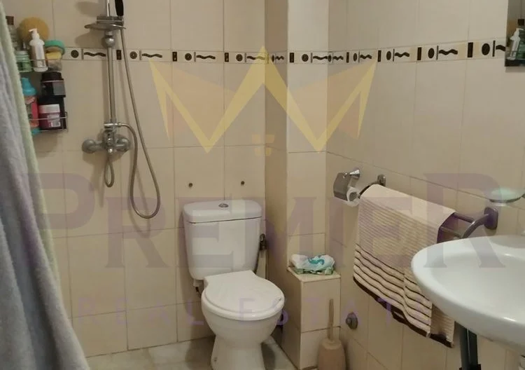 Етаж от къща със самостоятелен вход,кв.Ветрен - - снимка 7 - Имоти Премиер