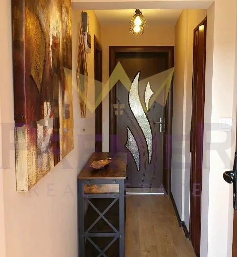 ЕТАЖ ОТ КЪЩА ТРИСТАЕН С ДВЕ СПАЛНИ -  - снимка 9 - Имоти Премиер