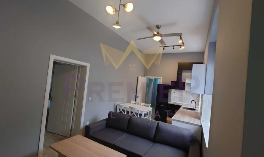 ЕТАЖ ОТ КЪЩА, ЦЕНТЪР - - снимка 4 - Имоти Премиер