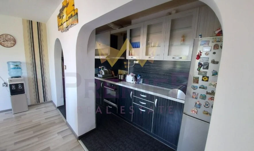 Етаж от къща в кв. Аспарухово -  - снимка 10 - Имоти Премиер