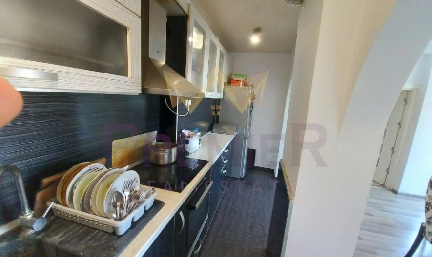 Етаж от къща в кв. Аспарухово -  - снимка 19 - Имоти Премиер