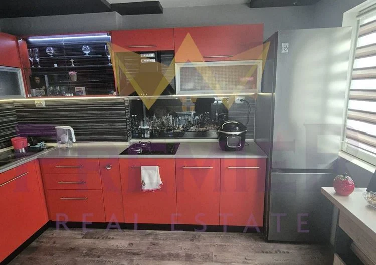 Етаж от къща в кв. Аспарухово, гр.Варна -  - снимка 13 - Имоти Премиер