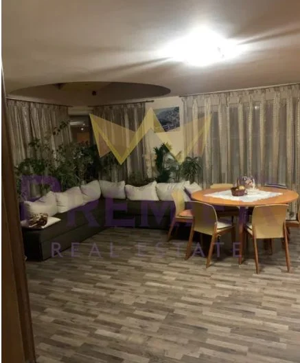 Етаж от къща в кв. Галата -  - снимка 3 - Имоти Премиер