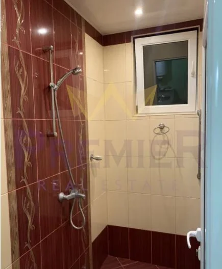 Етаж от къща в кв. Галата -  - снимка 9 - Имоти Премиер