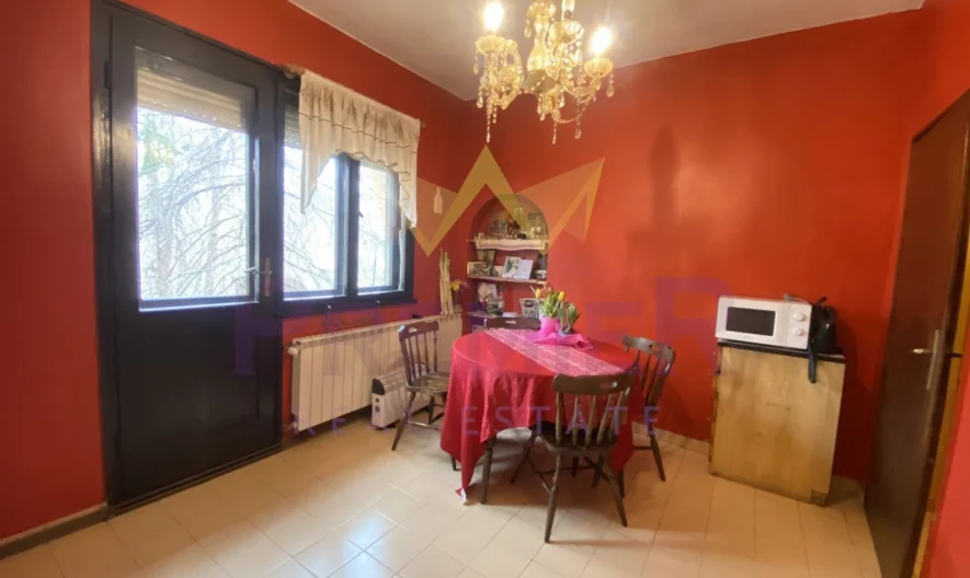 Етаж от къща в кв. Павлово -  - снимка 8 - Имоти Премиер