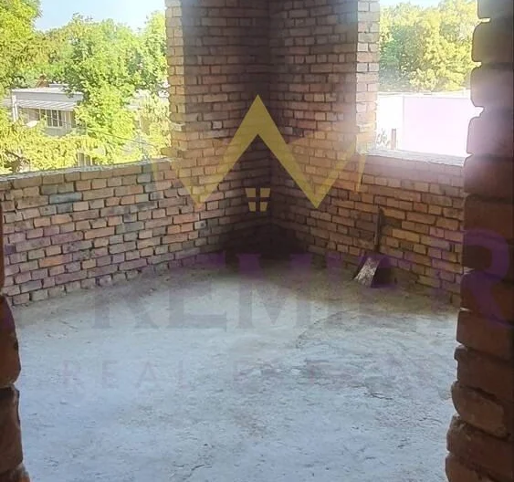 Етаж от къща в кв.Прослав -  - снимка 11 - Имоти Премиер