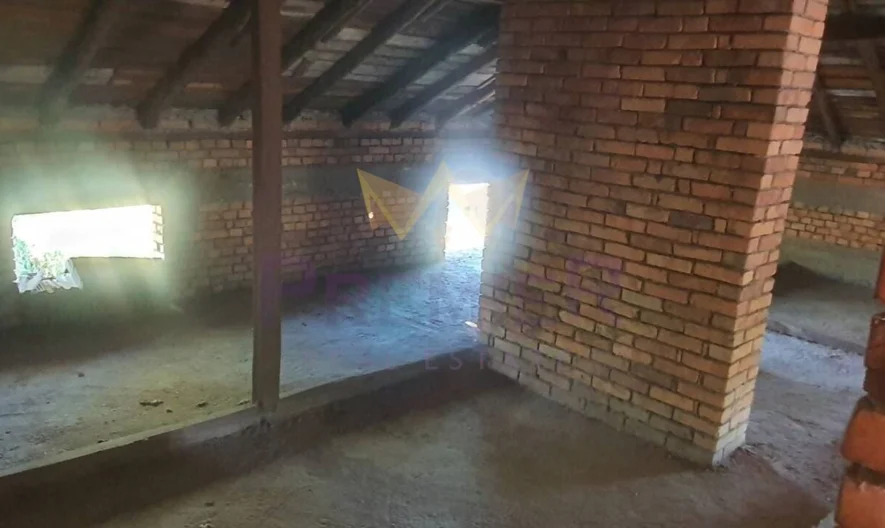 Етаж от къща в кв.Прослав -  - снимка 20 - Имоти Премиер