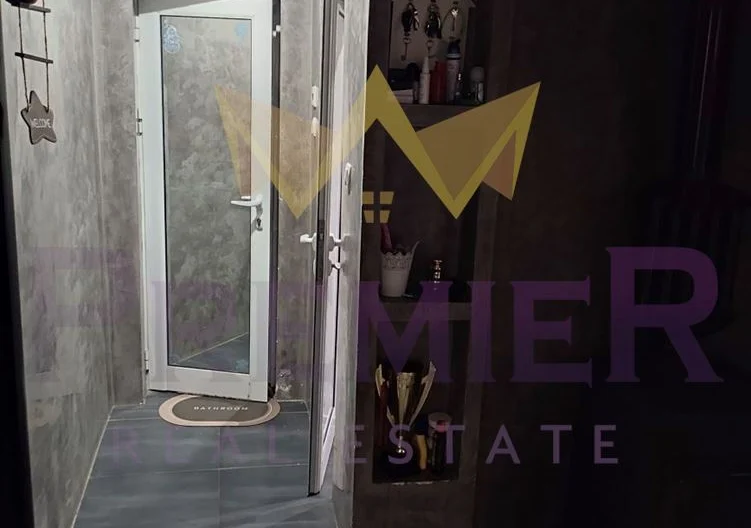 Етаж от къща в кв.Прослав -  - снимка 6 - Имоти Премиер