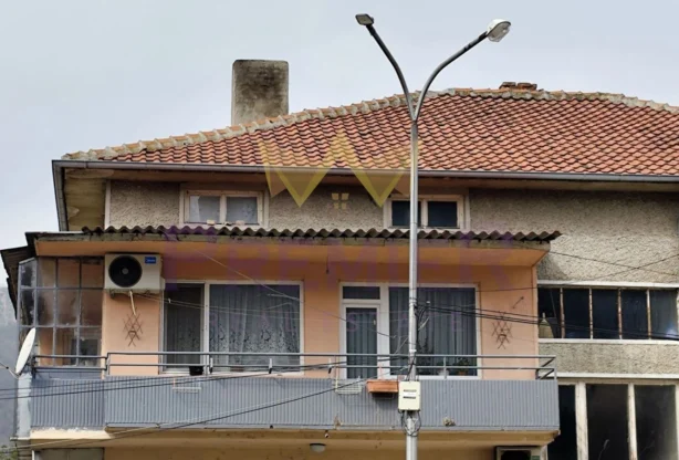 Агенция за недвижими имоти - Имоти Премиер - имот - 1098487, Цена: 105000 EUR